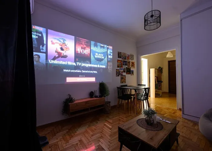 Patision Cinema Apartment